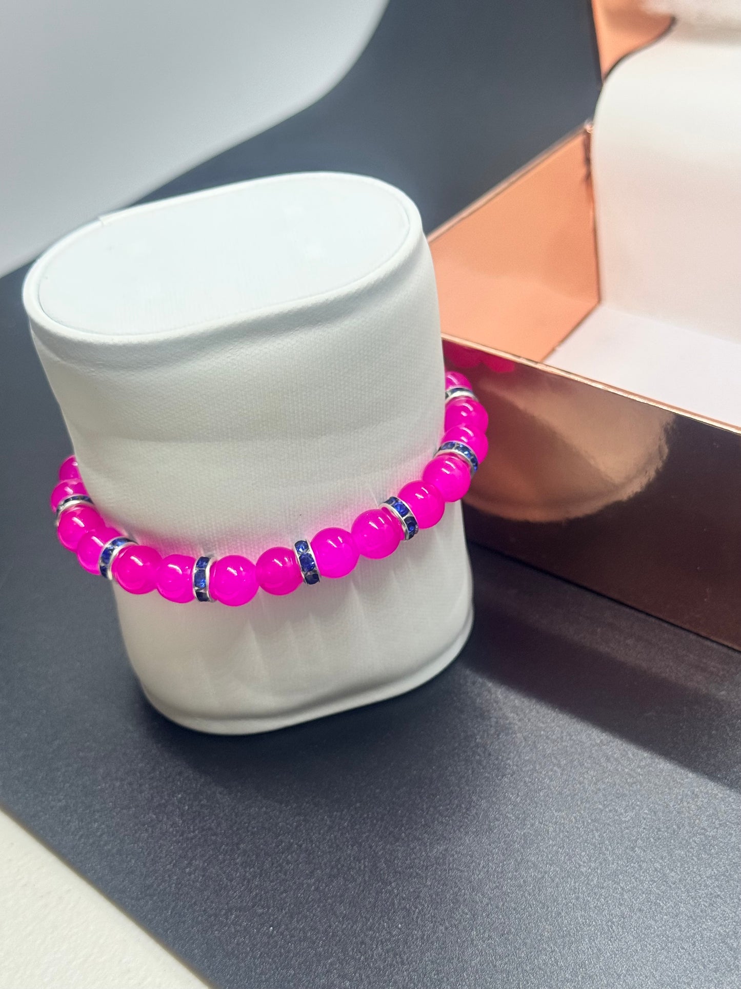 Glass Bead Bracelet #126 – Pink Beads with Silver & Blue