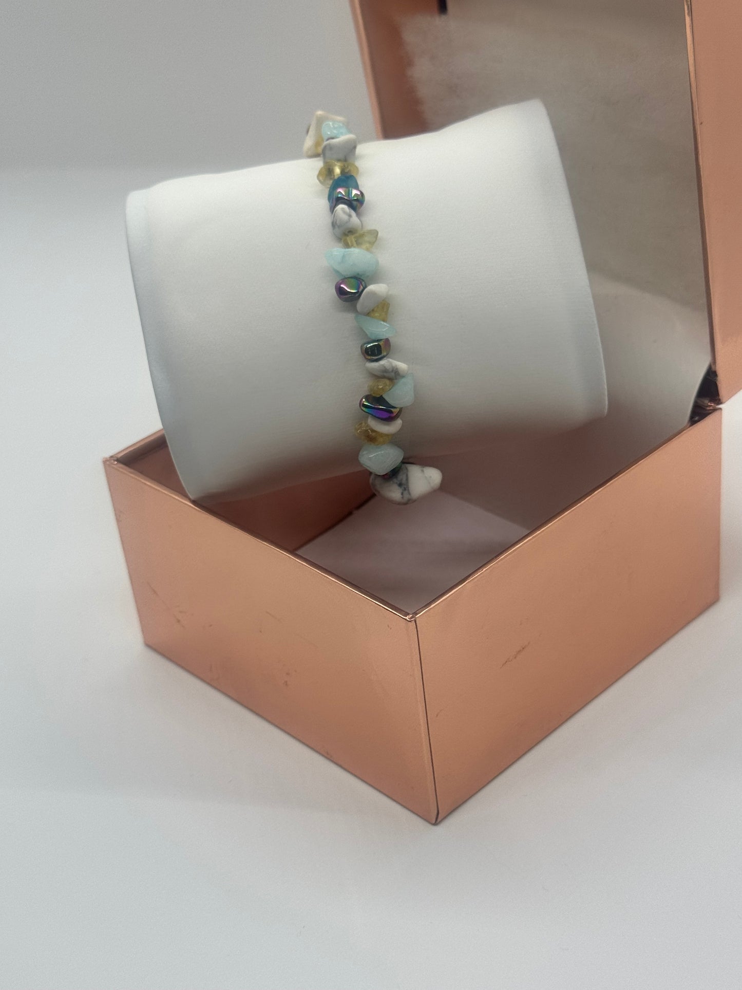 Crystal Bracelet #7 – Howlite & Citrine Healing Mix