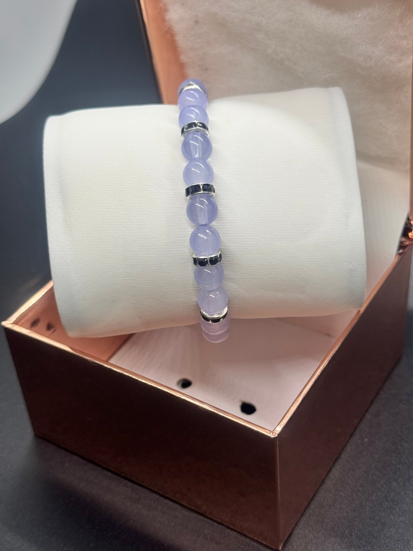 Glass Bead Bracelet #124 – Light Purple with Silver Accents