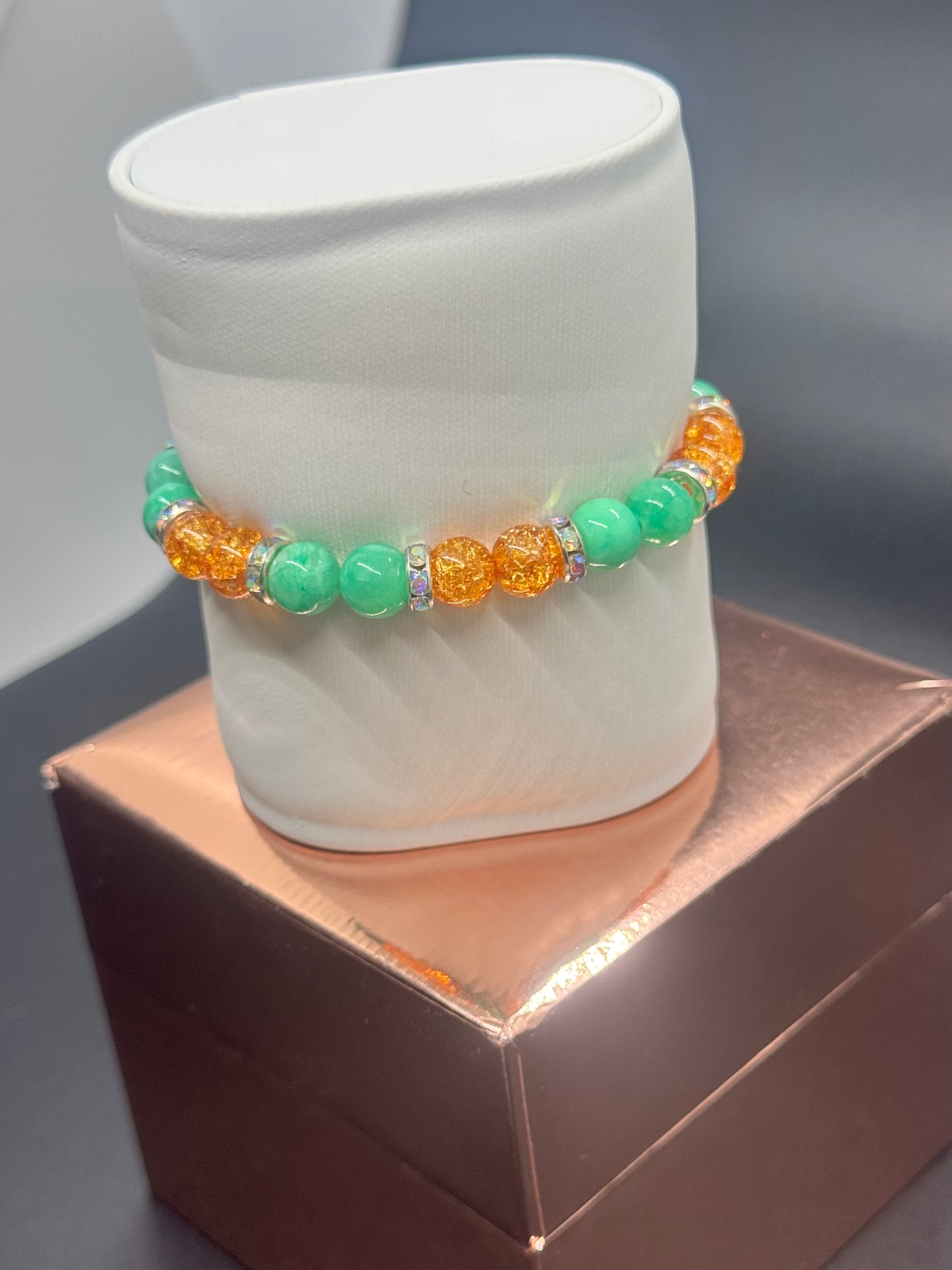 Friendship Bracelet Set #122 – Orange & Green Crackle Beads