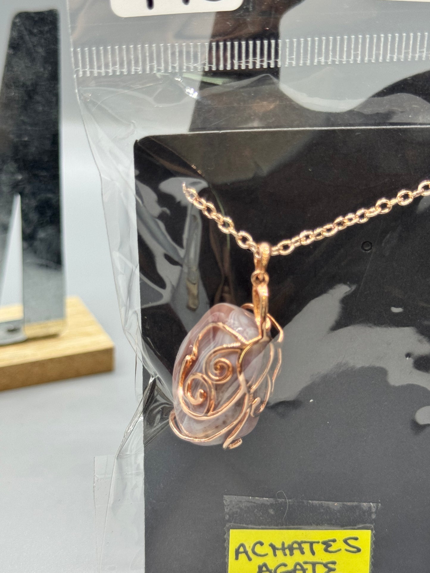 Achates Agate Pendant on 18" Rose Gold Chain #446
