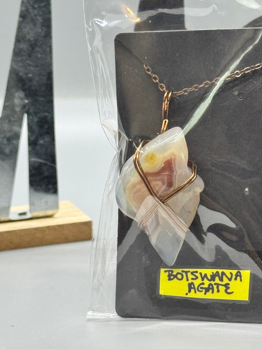 Botswana Agate on 32" Copper Hand-Wrapped Chain #476